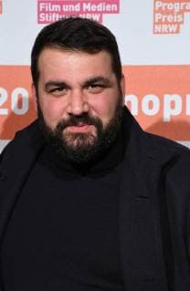 Schauspieler Sahin Eryilmaz kommt am 14.11.2017 in Köln zur Verleihung des 27. Kinoprogrammpreis NRW.