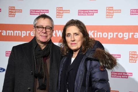 Gebhard Henke. Programmbereichsleiter Fernsehfilm, Kino und Serie WDR und Petra Müller, Geschäftsführerin der Filmstiftung Nordrhein-Westfalen , l-r, kommt am 14.11.2017 in Köln zur Verleihung des 27. Kinoprogrammpreis NRW.