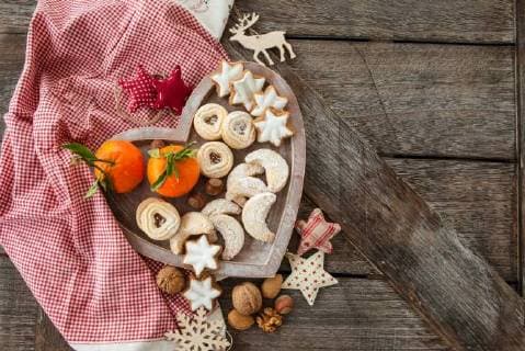 Verschiedene Plätzchen und Nüsse Zu Weihnachten - Christmas cookies *** Different Cookies and Nuts to Christmas Christmas Cookies  1079704562