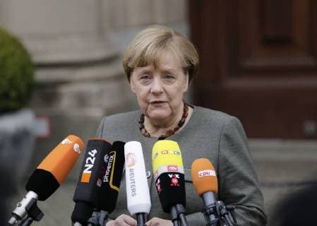 Bundeskanzlerin Angela Merkel, Deutschland, Berlin, Deutsche Parlamentarische Gesellschaft, Sondierungsgesprächen: CDU, CSU, FDP und Bündnis 90 Die Grünen *** Chancellor Angela Merkel Germany Berlin German Parliamentary Society Exploratory talks CDU CSU FDP and Alliance 90 the Greens
