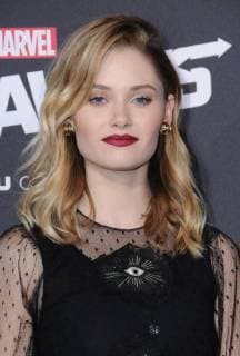 16 November 2017 - Westwood, California - Virginia Gardner. Premiere Of Hulu s Marvel s Runaways held at Regency Village Theater in Westwood. Photo Credit: Birdie Thompson AdMedia 222389 AdMedia Starface 2017-11-16 CA Westwood Etats-Unis Copyright: xAdMediax STAR_222389_008