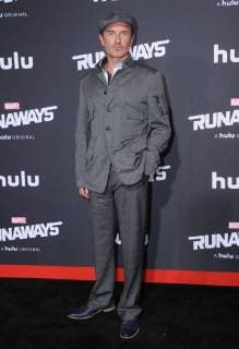 16 November 2017 - Westwood, California - Julian McMahon. Premiere Of Hulu s Marvel s Runaways held at Regency Village Theater in Westwood. Photo Credit: Birdie Thompson AdMedia 222389 AdMedia Starface 2017-11-16 CA Westwood Etats-Unis  Copyright: xAdMediax STAR_222389_010