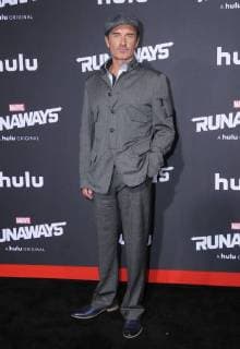 November 16, 2017 - Westwood, CA, U.S. - 16 November 2017 - Westwood, California - Julian McMahon. Premiere Of Hulu s Marvel s Runaways held at Regency Village Theater in Westwood. Photo Credit: AdMedia Westwood U.S. - ZUMAa123 20171116_zaa_a123_303 Copyright: xBirdiexThompsonx