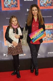 Anastasia Zampounidis mit Nichte Tessa - Weltpremiere Deutschlands groesster Kindershow Spiel mit der Zeit im Friedrichstadt-Palast Berlin am 19.11.2017. Weltpremiere Spiel mit der Zeit