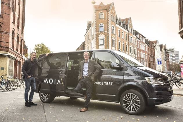 Hannover 04.10.17 Moia Start des neuen Fahrdienstes in Hannover Ole Harms 42 ceo Robert Henrich coo 48 :
