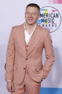 Macklemore bei der Verleihung der 44. American Music Awards im Microsoft Theatre. Los Angeles, 19.11.2017