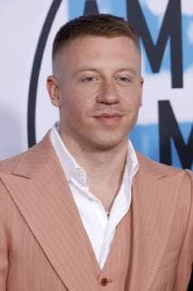 Macklemore bei der Verleihung der 44. American Music Awards im Microsoft Theatre. Los Angeles, 19.11.2017