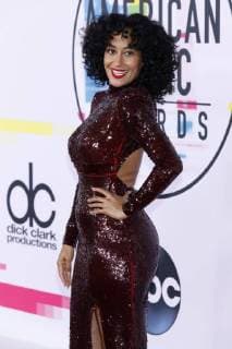 Tracee Ellis Ross bei der Verleihung der 44. American Music Awards im Microsoft Theatre. Los Angeles, 19.11.2017