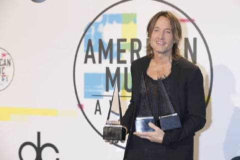 Keith Urban bei der Verleihung der 44. American Music Awards im Microsoft Theatre. Los Angeles, 19.11.2017