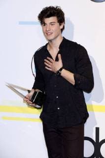 Shawn Mendes bei der Verleihung der 44. American Music Awards im Microsoft Theatre. Los Angeles, 19.11.2017