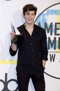 Shawn Mendes bei der Verleihung der 44. American Music Awards im Microsoft Theatre. Los Angeles, 19.11.2017
