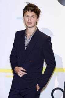 Ansel Elgort bei der Verleihung der 44. American Music Awards im Microsoft Theatre. Los Angeles, 19.11.2017