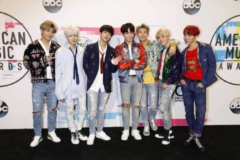 BTS Bangtan Boys bei der Verleihung der 44. American Music Awards im Microsoft Theatre. Los Angeles, 19.11.2017