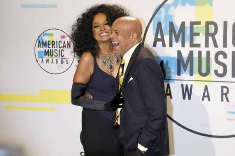 Diana Ross und Berry Gordy bei der Verleihung der 44. American Music Awards im Microsoft Theatre. Los Angeles, 19.11.2017