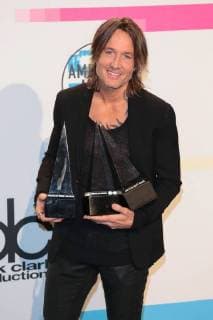 Presiträger Keith Urban bei den American Music Awards am 19.11.2017 in Los Angeles 2017 American Music Awards in Los Angeles - Pressroom Preistraeger