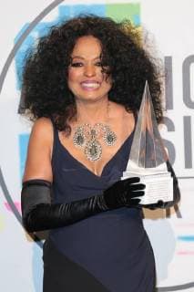 Presiträgerin Diana Ross bei den American Music Awards am 19.11.2017 in Los Angeles 2017 American Music Awards in Los Angeles - Pressroom Preistraeger