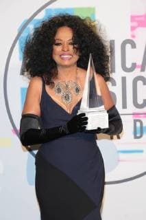 Presiträgerin Diana Ross bei den American Music Awards am 19.11.2017 in Los Angeles 2017 American Music Awards in Los Angeles - Pressroom Preistraeger