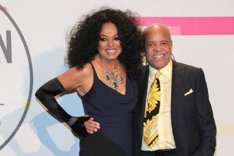 Diana Ross mit Berry Gordy bei den American Music Awards am 19.11.2017 in Los Angeles 2017 American Music Awards in Los Angeles - Pressroom Preistraeger