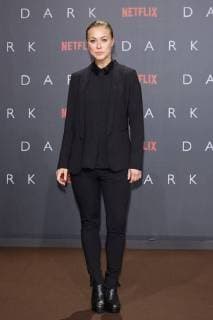 Sina Tkotsch - Europapremiere der ersten deutschen Netflix Original Serie DARK im Zoopalast in Berlin am 20.11.207. Europapremiere DARK