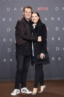 Malte Akora mit Frau Anna Maria - Europapremiere der ersten deutschen Netflix Original Serie DARK im Zoopalast in Berlin am 20.11.207. Europapremiere DARK