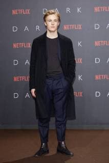Louis Hofmann - Europapremiere der ersten deutschen Netflix Original Serie DARK im Zoopalast in Berlin am 20.11.207. Europapremiere DARK