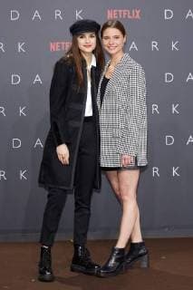 Luise Befort und Svenja Jung - Europapremiere der ersten deutschen Netflix Original Serie DARK im Zoopalast in Berlin am 20.11.207. Europapremiere DARK