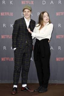 Bela Gabor Lenz und Nellie Thalbach bei der Premiere der Netflix Serie Dark im Kino im Zoo-Palast. Berlin, 20.11.2017