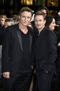 Oliver Masucci und Andreas Pietschmann bei der Premiere der Netflix Serie Dark im Kino im Zoo-Palast. Berlin, 20.11.2017