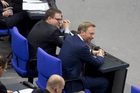 Deutsche Parteien: FDP. Scheitern der Jamaika-Sondierungsgespräche 2017 Deutschland, Berlin, 2. Sitzung des Deutschen Bundestages, Christian Lindner FDP, 21.11.2017 *** Germany Berlin 2 Meeting the German Bundestag Christian Lindner FDP 21 11 2017