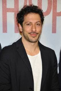 Fahri Yardim Ankunft zur Premiere Whatever Happens im Kino Astor Filmlounge in Berlin am 21.11.2017