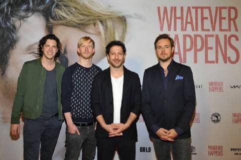 Fahri Yardim, Musikerband St. Beaufort und Produzent Nils Laupert Ankunft zur Premiere Whatever Happens im Kino Astor Filmlounge in Berlin am 21.11.2017