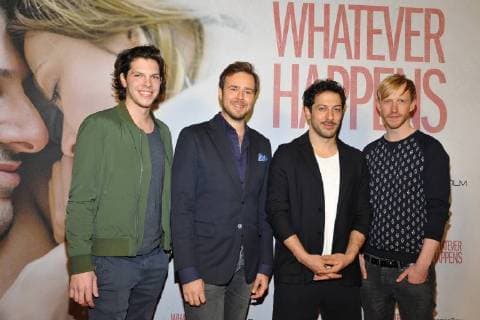 Fahri Yardim, Musikerband St. Beaufort und Produzent Nils Laupert Ankunft zur Premiere Whatever Happens im Kino Astor Filmlounge in Berlin am 21.11.2017