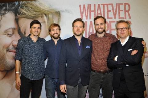 St. Beaufort sind eine Berliner Americana-, Folk- und Bluegrass-Band, Nils Laupert, Dr. Benjamin Grosch (Produzent) Ankunft zur Premiere Whatever Happens im Kino Astor Filmlounge in Berlin am 21.11.2017