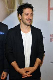 Fahri Yardim Ankunft zur Premiere Whatever Happens im Kino Astor Filmlounge in Berlin am 21.11.2017