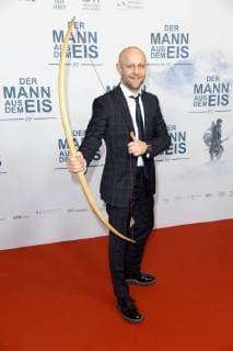 Entertainment Bilder der Woche Themen der Woche Bilder des Tages Juergen Vogel bei der Publikumspremiere von Der Mann aus dem Eis im Zoo Palast in Berlin am 21.11.2017