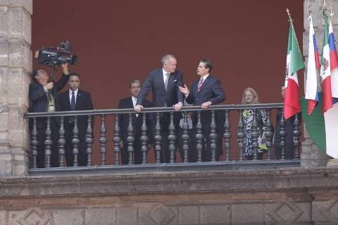 November 21, 2017 - Mexico City, MEXICO, MEXICO - Mexican President Enrique Pena Nieto, second from left, chats with Slovakia s President Andrej Kiska during his welcoming ceremony at the National Palace in Mexico City, Tuesday, November 21, 2017. ANTONIO NAVA PI Mexico City MEXICO - ZUMAp124 20171121_zaa_p124_015 Copyright: xAntonioxNava Pix