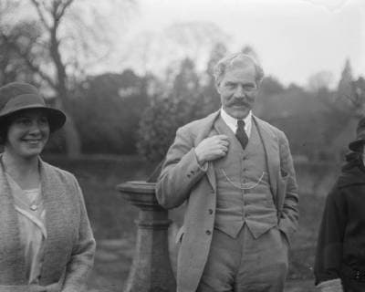 Premiers meet at Chequers Mr Ramsay MacDonald s first visit 22 June 1924, London United Kingdom England Copyright: Topfoto  UnitedArchivesEU014852