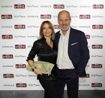 Tina Ruland, Claus G. Oeldorp bei der LAMBERTZ-Fine Art-Kalenderpraesentation im Friedrichstadtpalast Berlin.