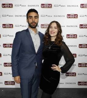 Fabian Wali, Marielena Krewer bei der LAMBERTZ-Fine Art-Kalenderpraesentation im Friedrichstadtpalast Berlin.