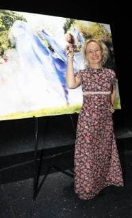 Kat Stretsthka bei der LAMBERTZ-Fine Art-Kalenderpraesentation im Friedrichstadtpalast Berlin.