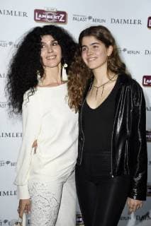 Janine White mit Tochter Gloria White bei der Präsentation vom Lambertz Kalender 2018 im Friedrichstadt Palast. Berlin, 22.11.2017