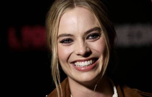 Margot Robbie arrives on the red carpet at the I, Tonya New York Premiere at Village East Cinema on November 28, 2017 in New York City.  NYP20171128101 JOHNxANGELILLO