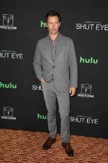 HOLLYWOOD, CA - NOVEMBER 28: Jeffrey Donovan, at Premiere Of Hulu s Shut Eye Season 2 at The Magic Castle in Hollywood, California on November 28, 2017. Copyright: xFayexSadoux
