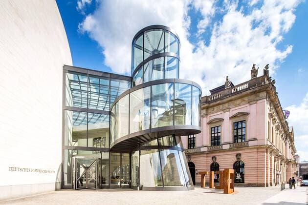 Berlin DHM Europa, europe, Berliner, Stadt, city, Deutschland, germany, Berlin Mitte, Stadtzentrum, Hauptstadt, Sehenswuerdigkeit, DHM, Deutsches Historisches Museum, Unter den Linden, Zentrum, Stadtmitte, Erweiterungsbau des DHM von Architekt I. M. Pei, 2009 *** Berlin DHM Europe europe Berlin City germany Germany germany Berlin Mitte City Center Sightseeing DHM German Historical Museum Unter den Linden Center City Center Extension of the DHM by architect I M Pei 2009