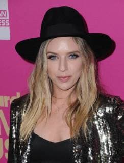 November 30, 2017 - Hollywood, CA, U.S. - 30 November 2017 - Hollywood, California - ZZ Ward. Billboard Women in Music 2017 held at The Ray Dolby Ballroom. Photo Credit: AdMedia Hollywood U.S. - ZUMAa123 20171130_zaa_a123_096 Copyright: xBirdiexThompsonx