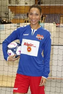 Annabelle Mandeng bem Benefiz-Fußballspiel Kicken mit Herz 2017 in der Alsterdorfer Sporthalle. Hamburg, 03.12.2017