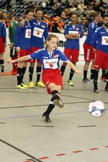 Rosa Meinecke bem Benefiz-Fußballspiel Kicken mit Herz 2017 in der Alsterdorfer Sporthalle. Hamburg, 03.12.2017