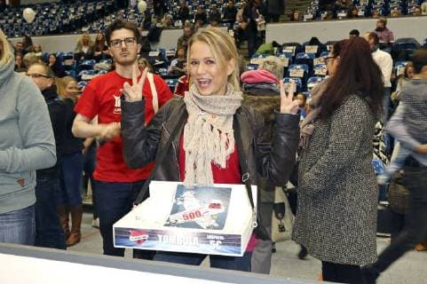 Nova Meierhenrich bem Benefiz-Fußballspiel Kicken mit Herz 2017 in der Alsterdorfer Sporthalle. Hamburg, 03.12.2017
