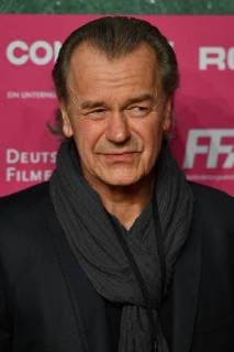 Ralf HUETTNER (Regisseur), Einzelbild,angeschnittenes Einzelmotiv,Portraet,Portrait,Porträt. Weltpremiere BURG SCHRECKENSTEIN, Roter Teppich,Red Carpet am 03.12.2017.
