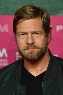 Henning BAUM (Schauspieler), Einzelbild,angeschnittenes Einzelmotiv,Portraet,Portrait,Porträt. Weltpremiere BURG SCHRECKENSTEIN, Roter Teppich,Red Carpet am 03.12.2017.